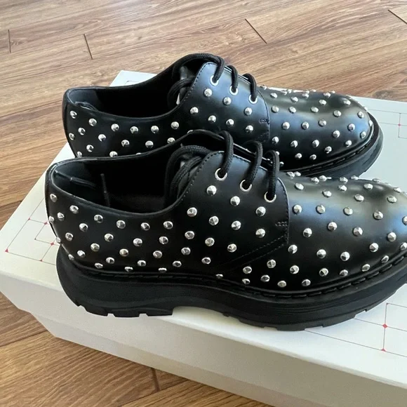 Alexander Mcqueen Studded Derby Loafer - NWT Alexander McQueen Spike-Stud Derby Shoes - Black for Men main image 3